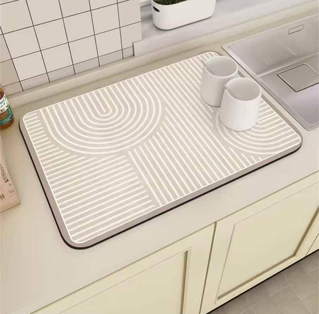 Geometric kitchen dish drying mats