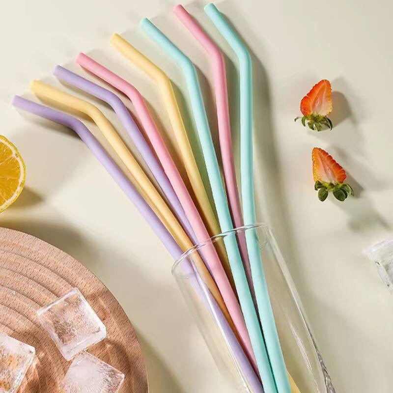 Reusable silicone straws 
4pcs set