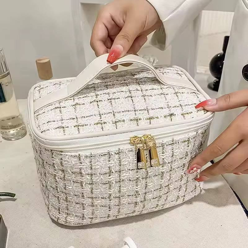 Luxury travel portable storage organizer