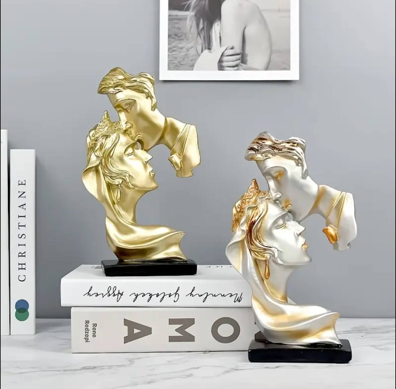 Resin Statue Home Decor Art 
Sculpture