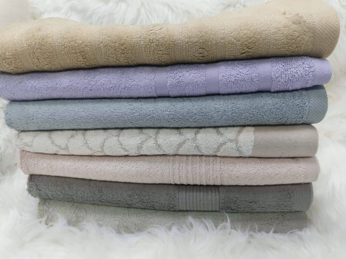 Cotton medium towels