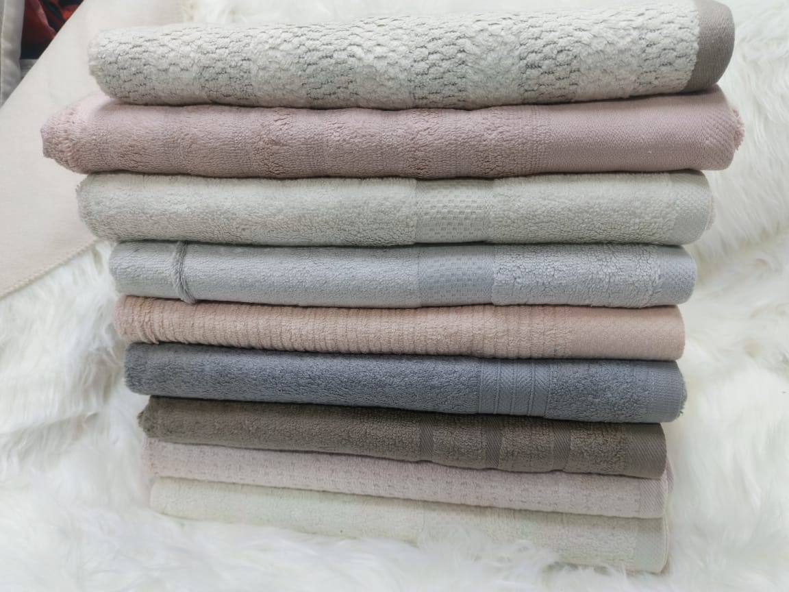 Cotton medium towels
