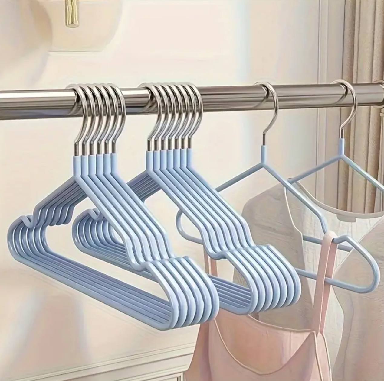 10pcs clothes hangers with antislip stainless steel hook.