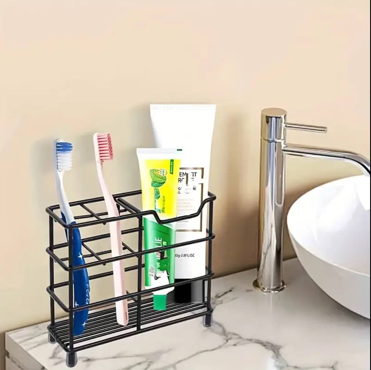 Metallic simple multipurpose organizer.