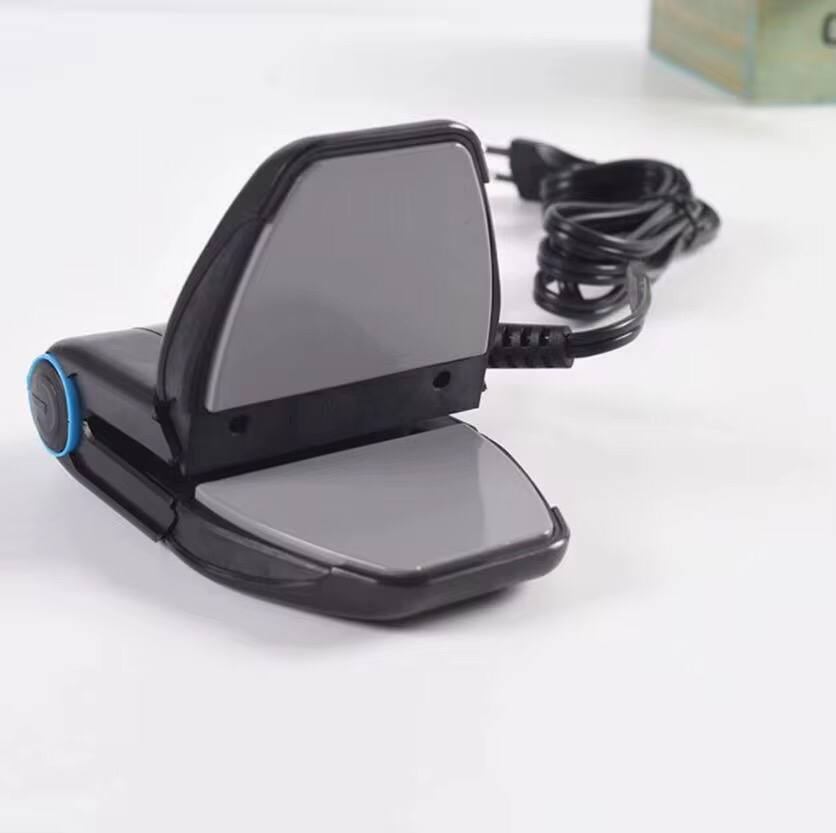 Portable travel iron
