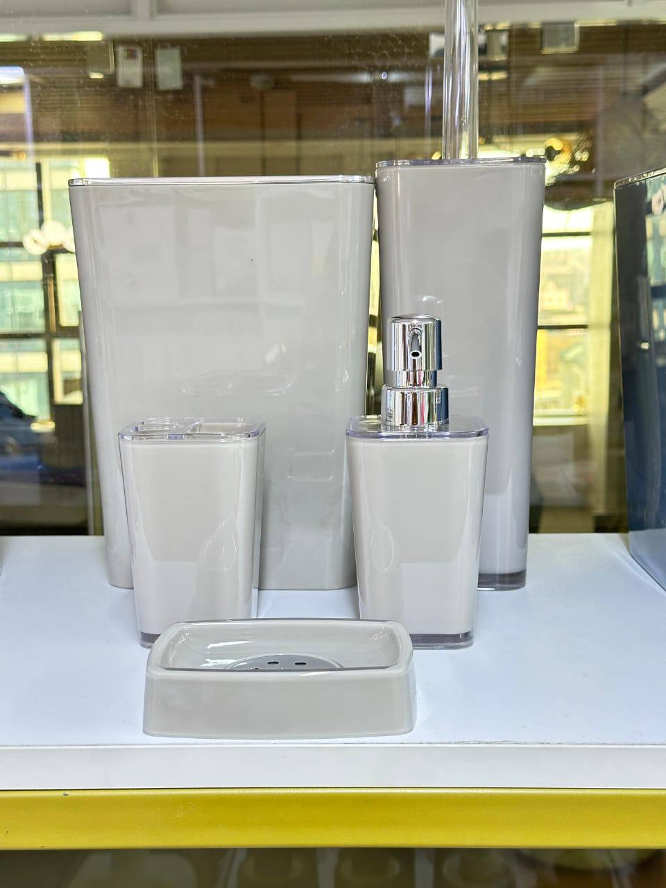 Modern luxury bathroom 5 piece accessory set