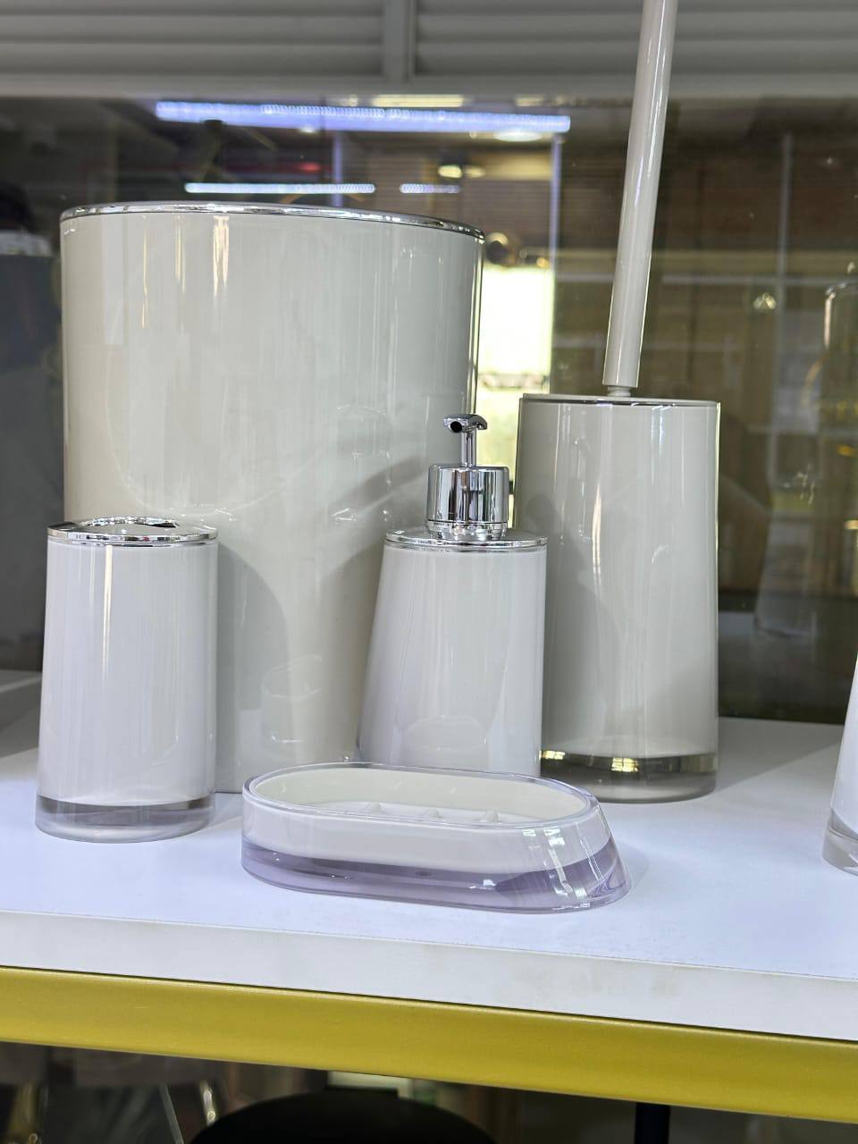 Modern luxury bathroom 5 piece accessory set