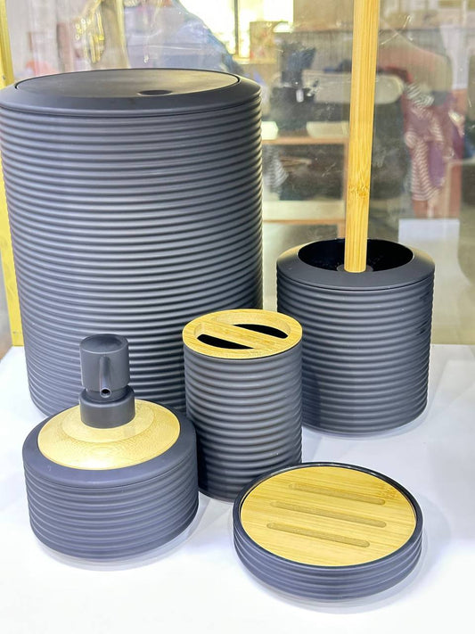 Plastic and bamboo  luxury bathroom accessories