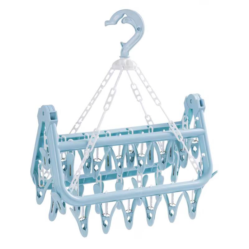 Foldable 32clip/peg undergarment hanger