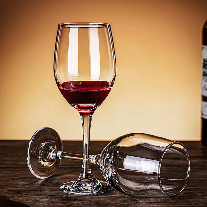 Set of 6 Wine Glasses