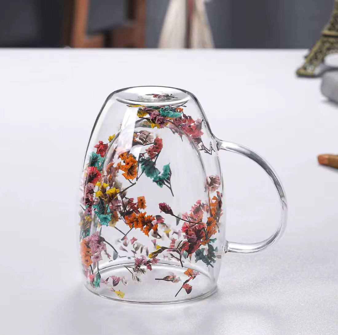 Real Flowers between unbreakable double wall 250ml acrylic cup