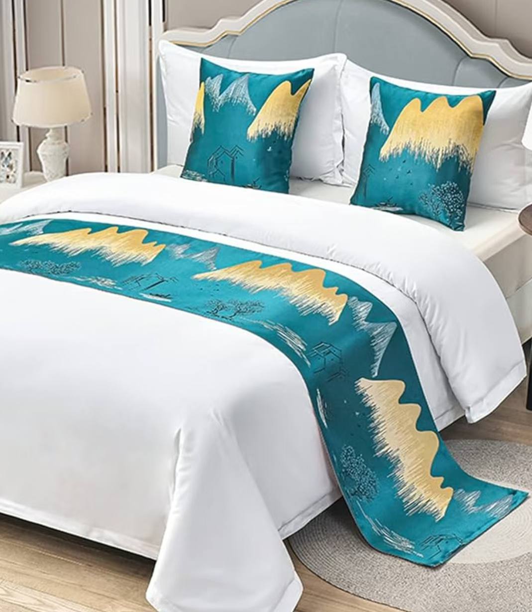 Bed runner set