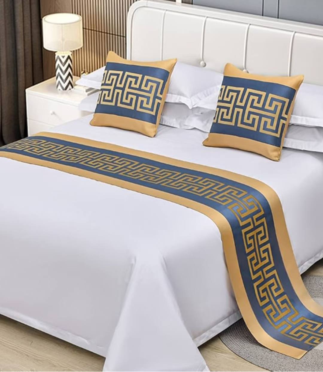 Bed runner set