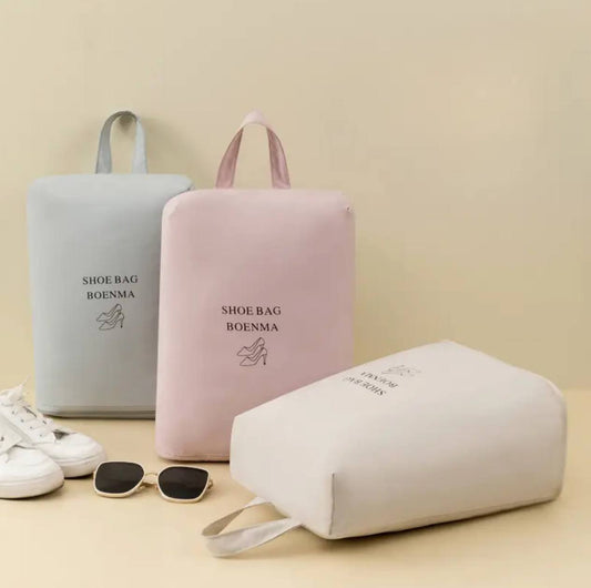 Portable travel shoe bag