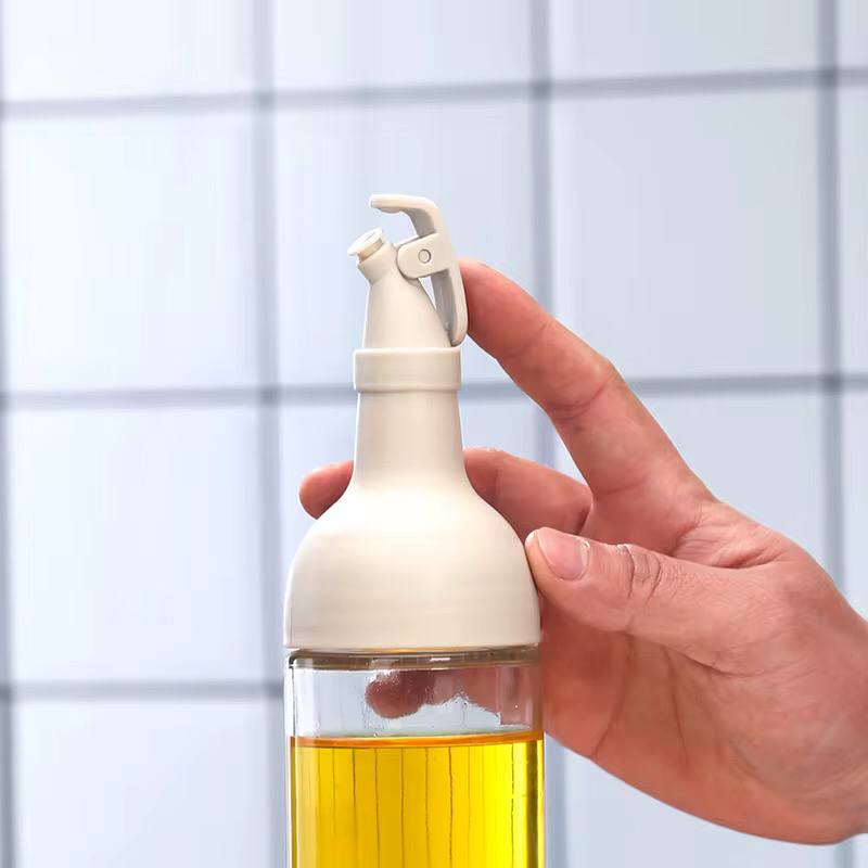 Kitchen leak-proof oil/vinegar dispenser