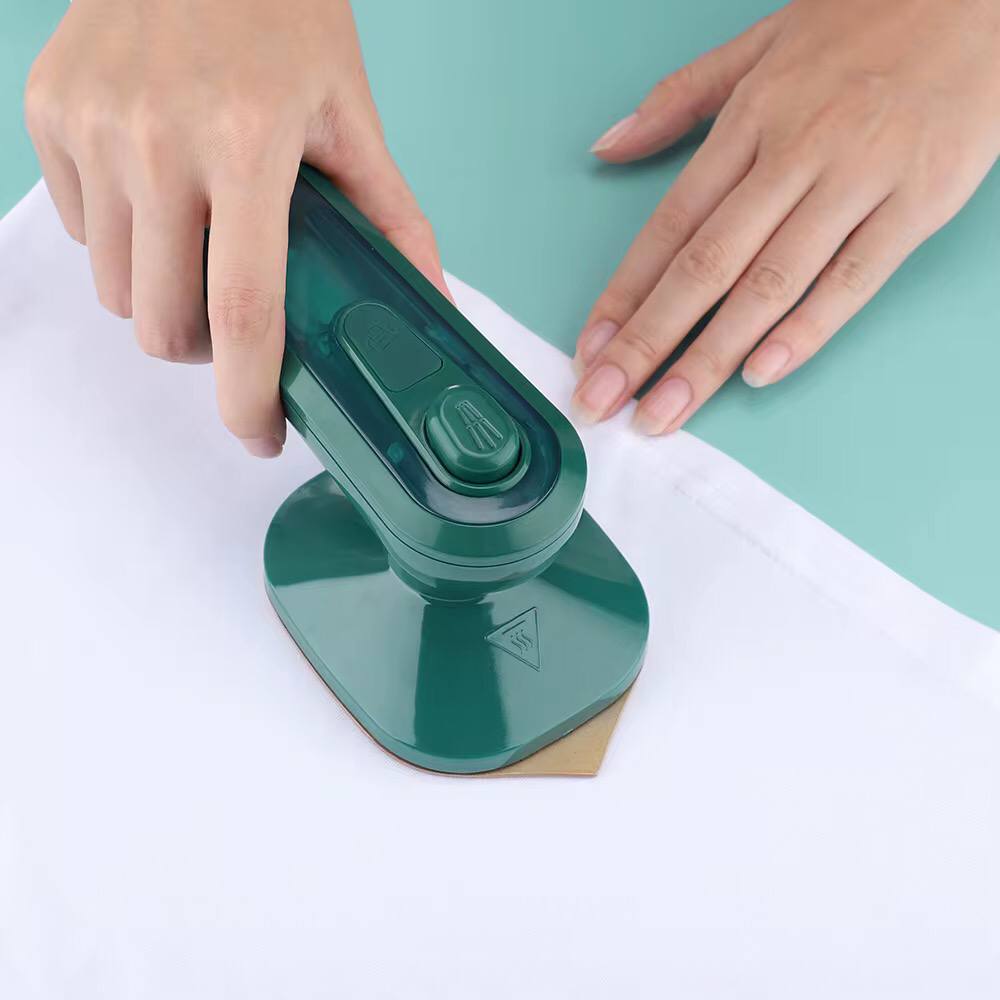 Electric  handheld steam iron