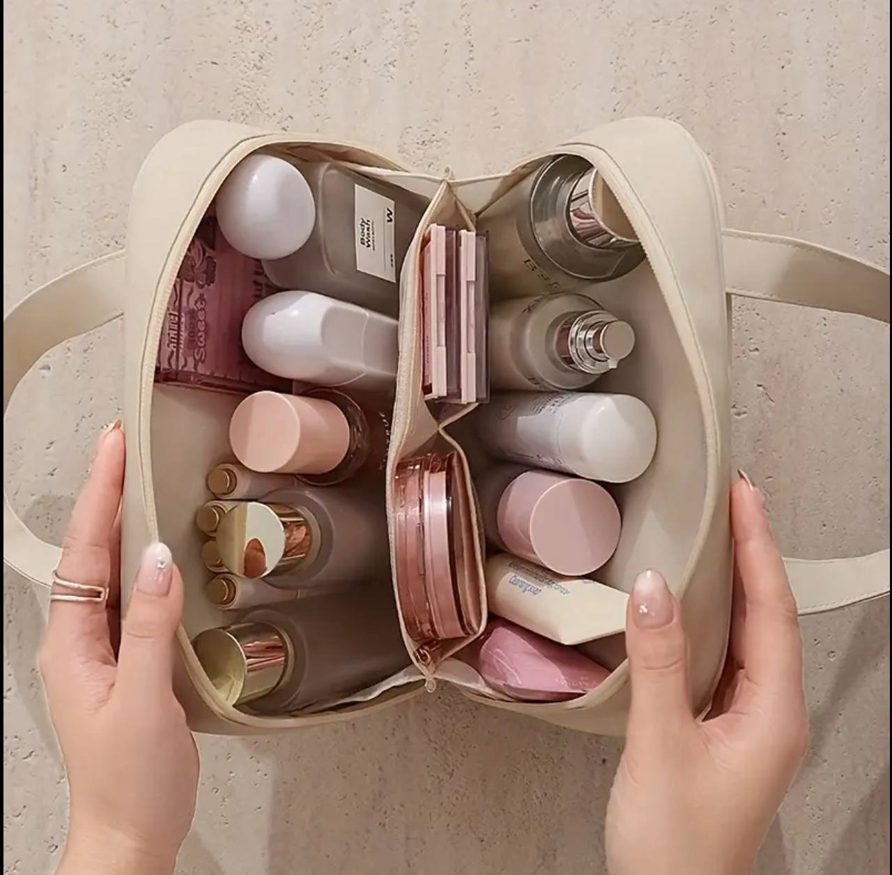 Large capacity PU cosmetics bag/ multi pocket travel / make up bag