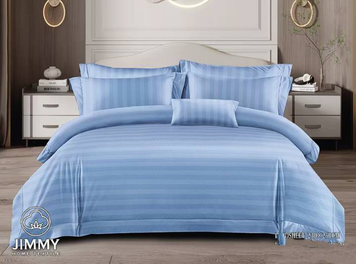 Stripped duvet cover with
