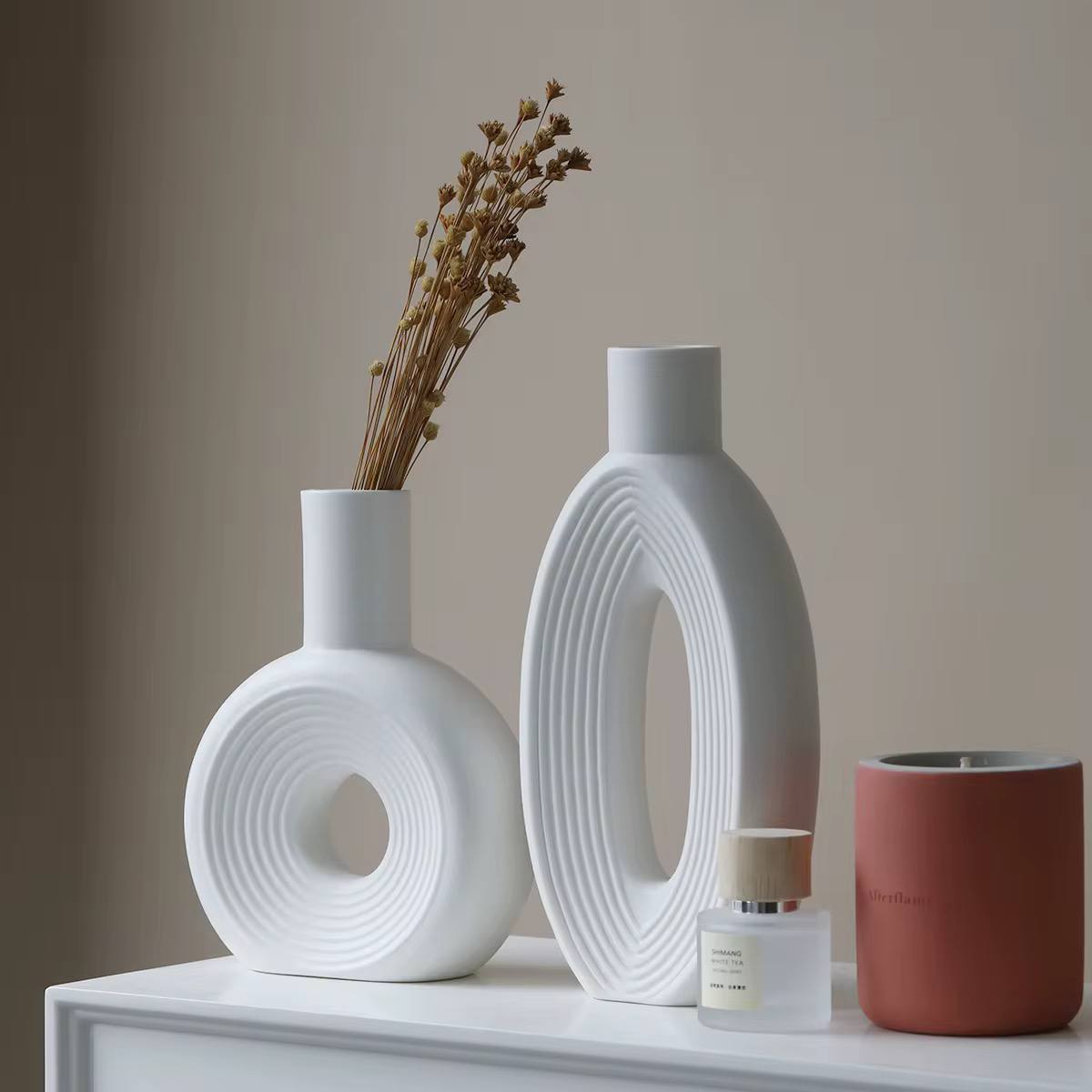 Decorative vase set