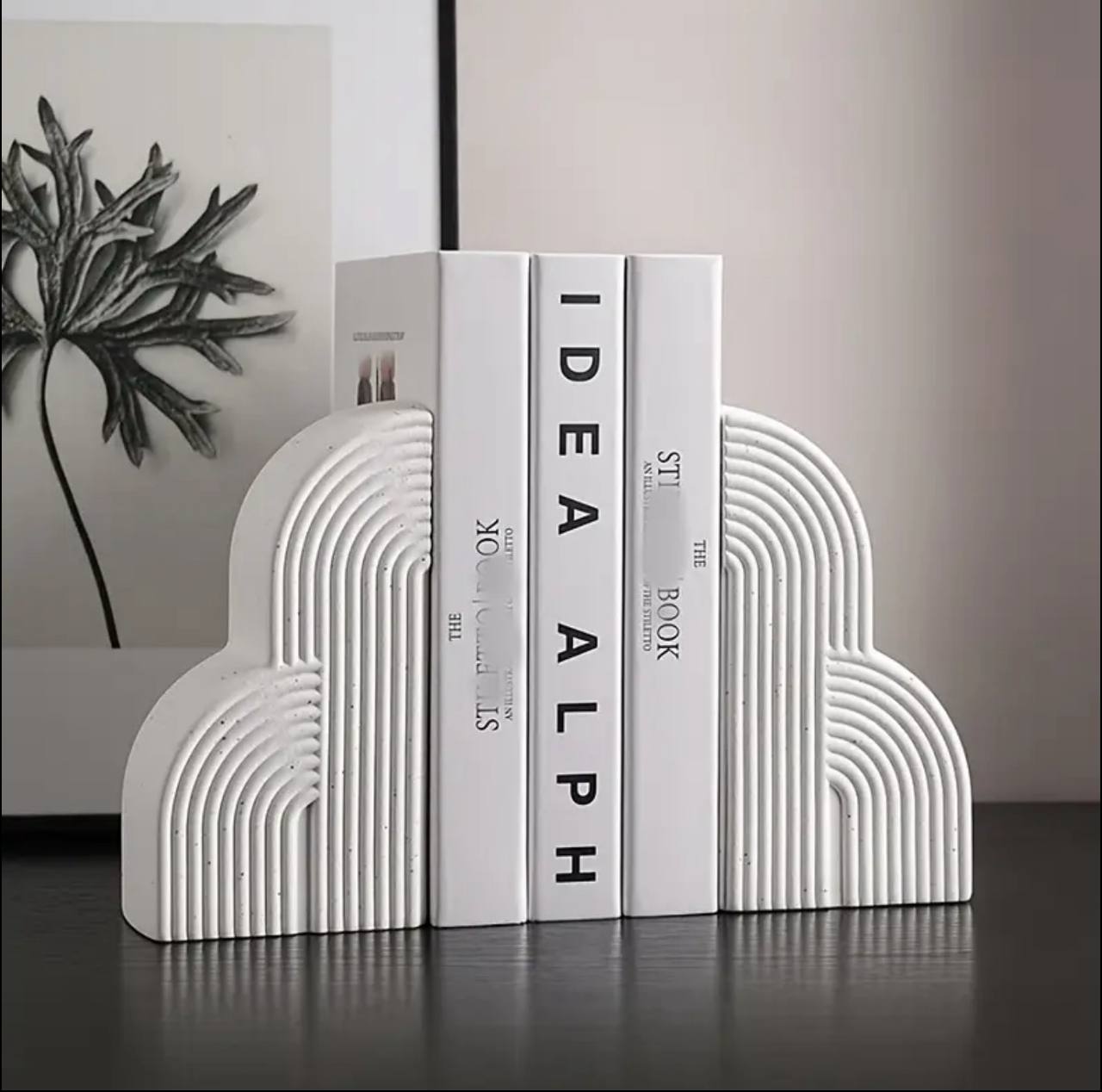 Arched bookend holders