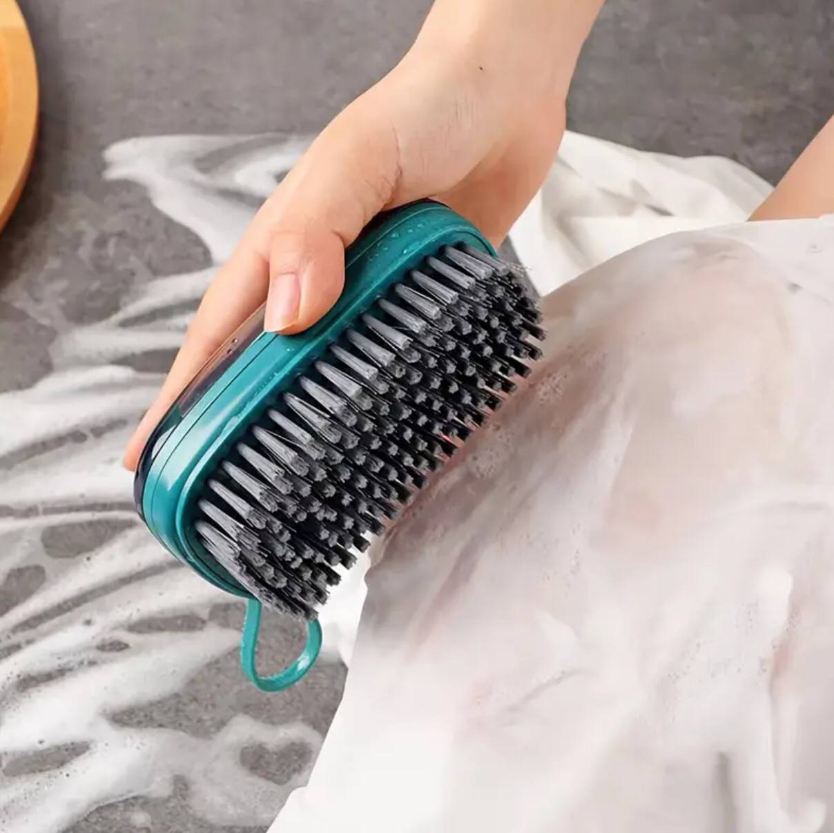 Multipurpose cleaning bristles brush