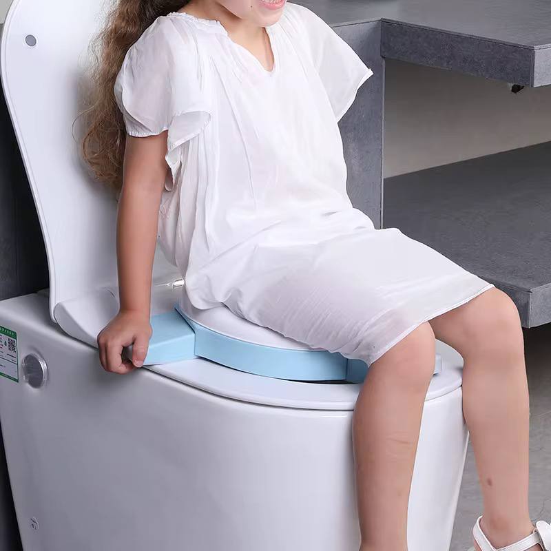 Foldable portable training potty