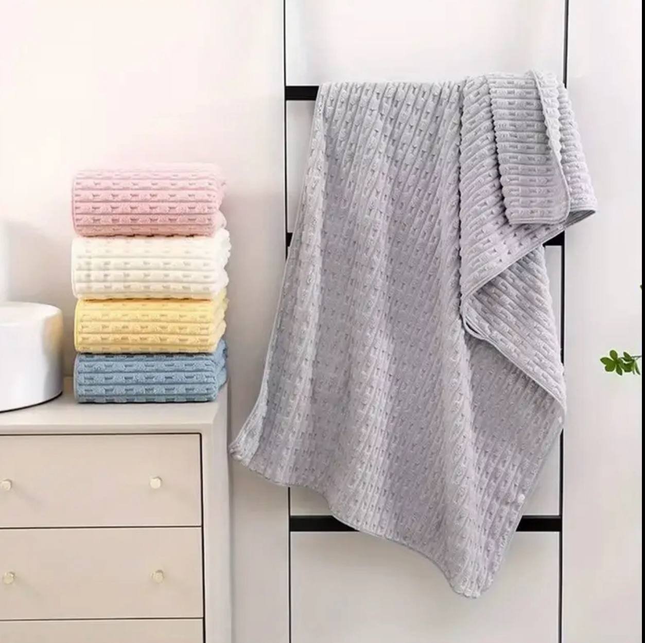 Medium micro fiber towels
