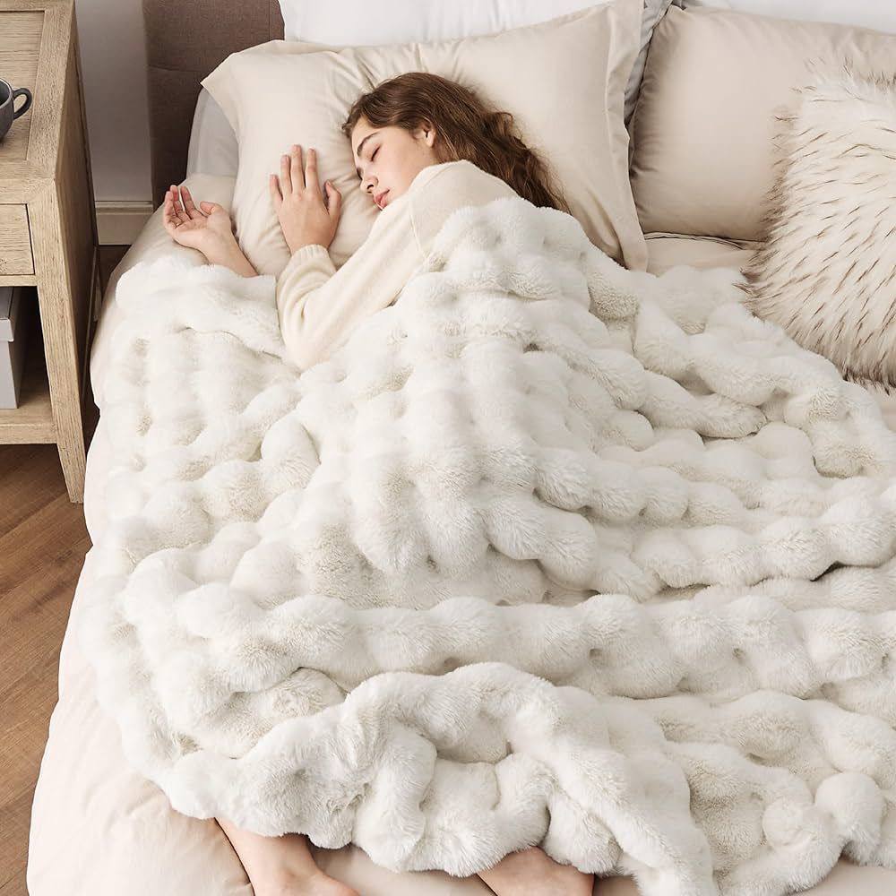 Soft Bubble Winter Throw Blanket Plain