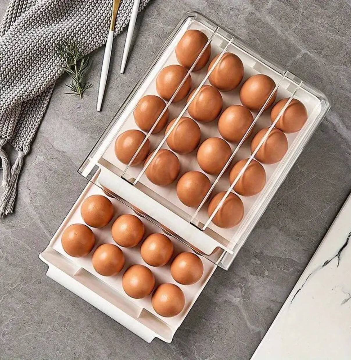 40 grid egg  storage box.