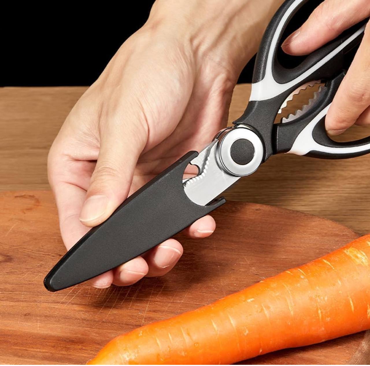 Kitchen multipurpose scissors