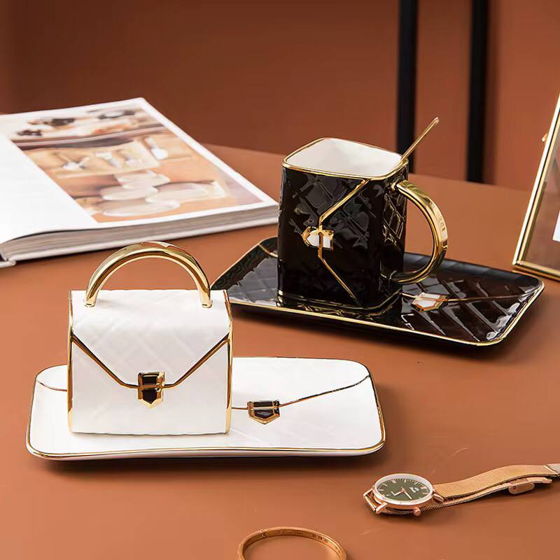Luxurious bag shape coffee cup kit