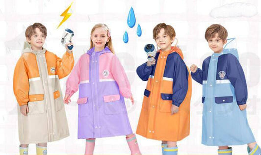 High quality children's raincoat with wide brim hat