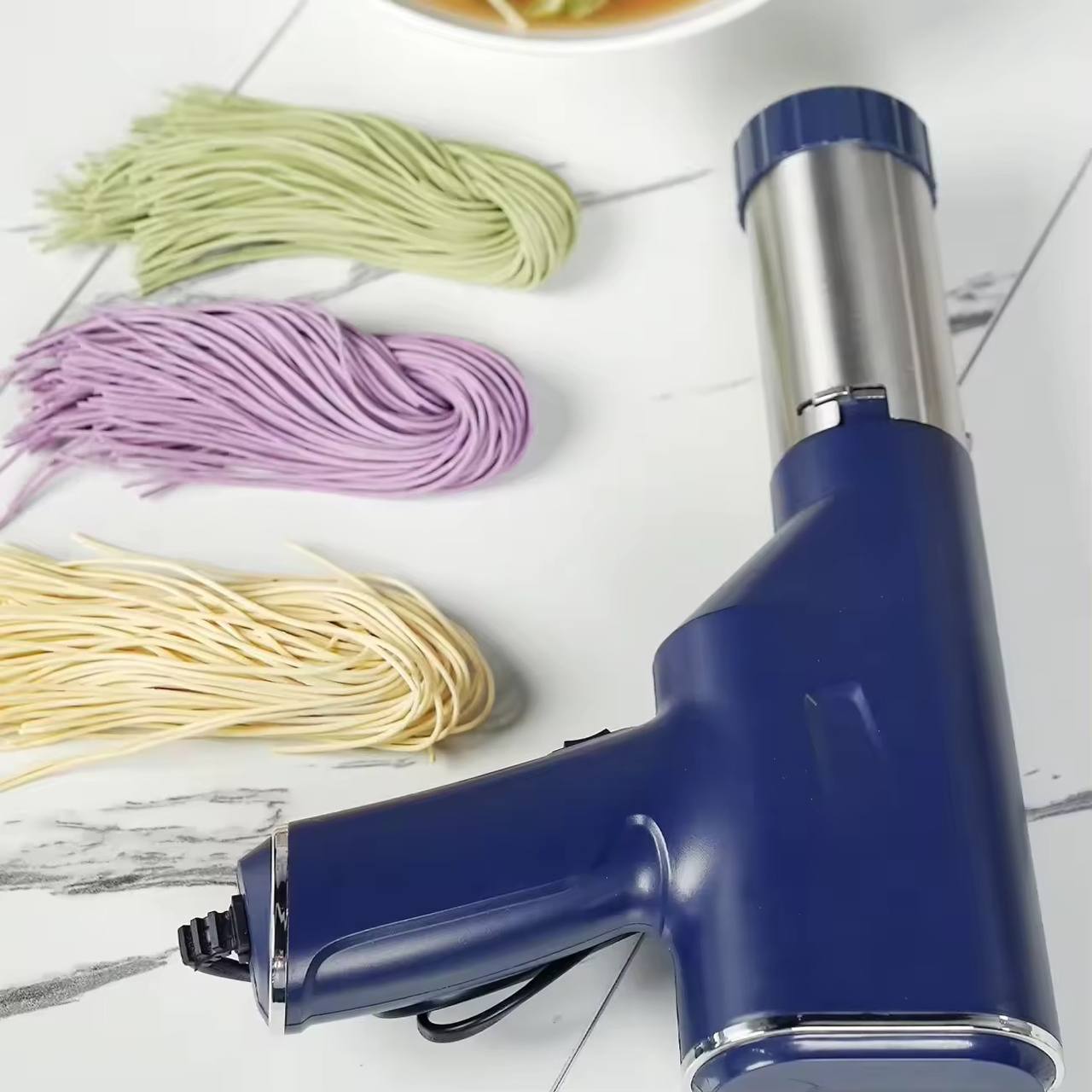 Pasta (spaghetti maker)
