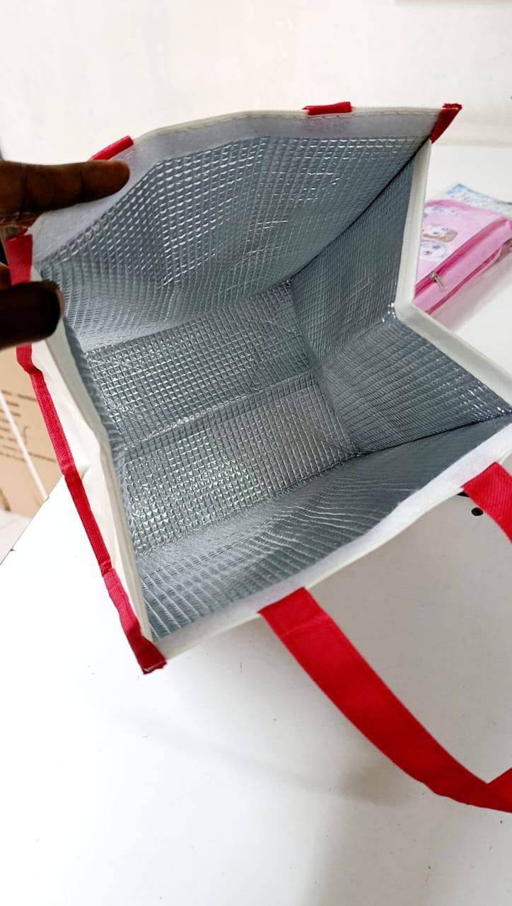 Disney Mickey Linen insulated lunch bag, With Flap Closure - Fashionable Cartoon Design Tote insulated lunch bag For Office, Students, Women