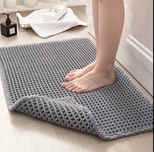Minimalist Waffle Bathroom Door Mat