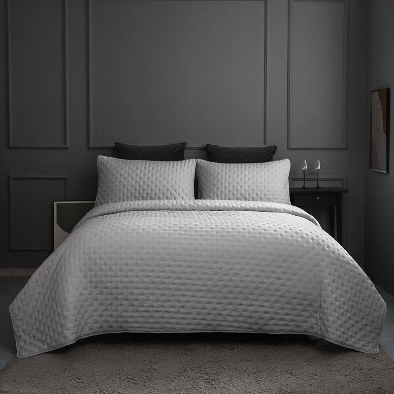 Quilted Coverlet Bedspread