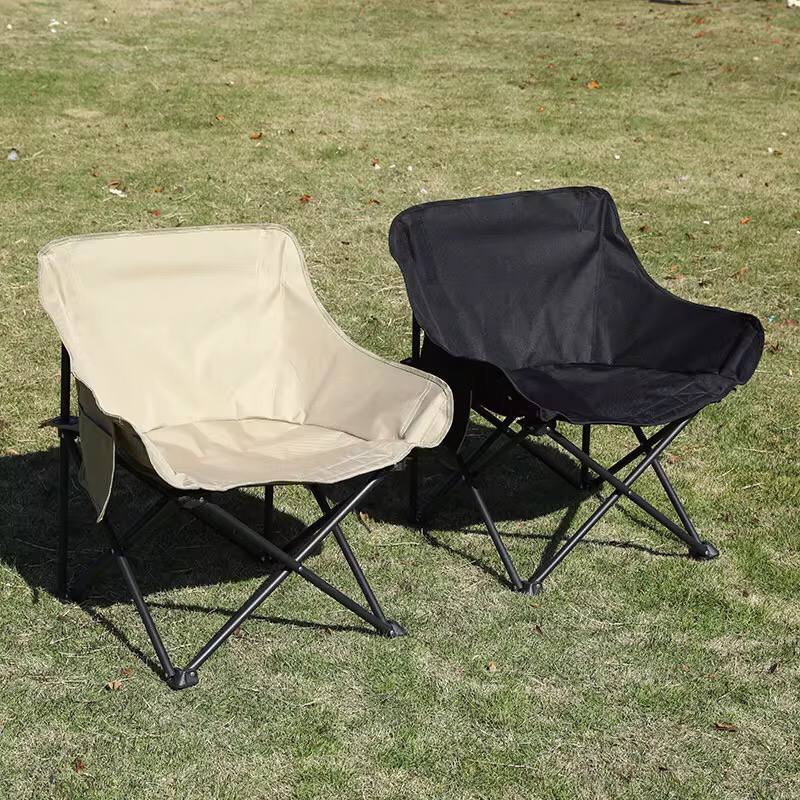 High quality canvas Naturehike Folding Moon Chair.