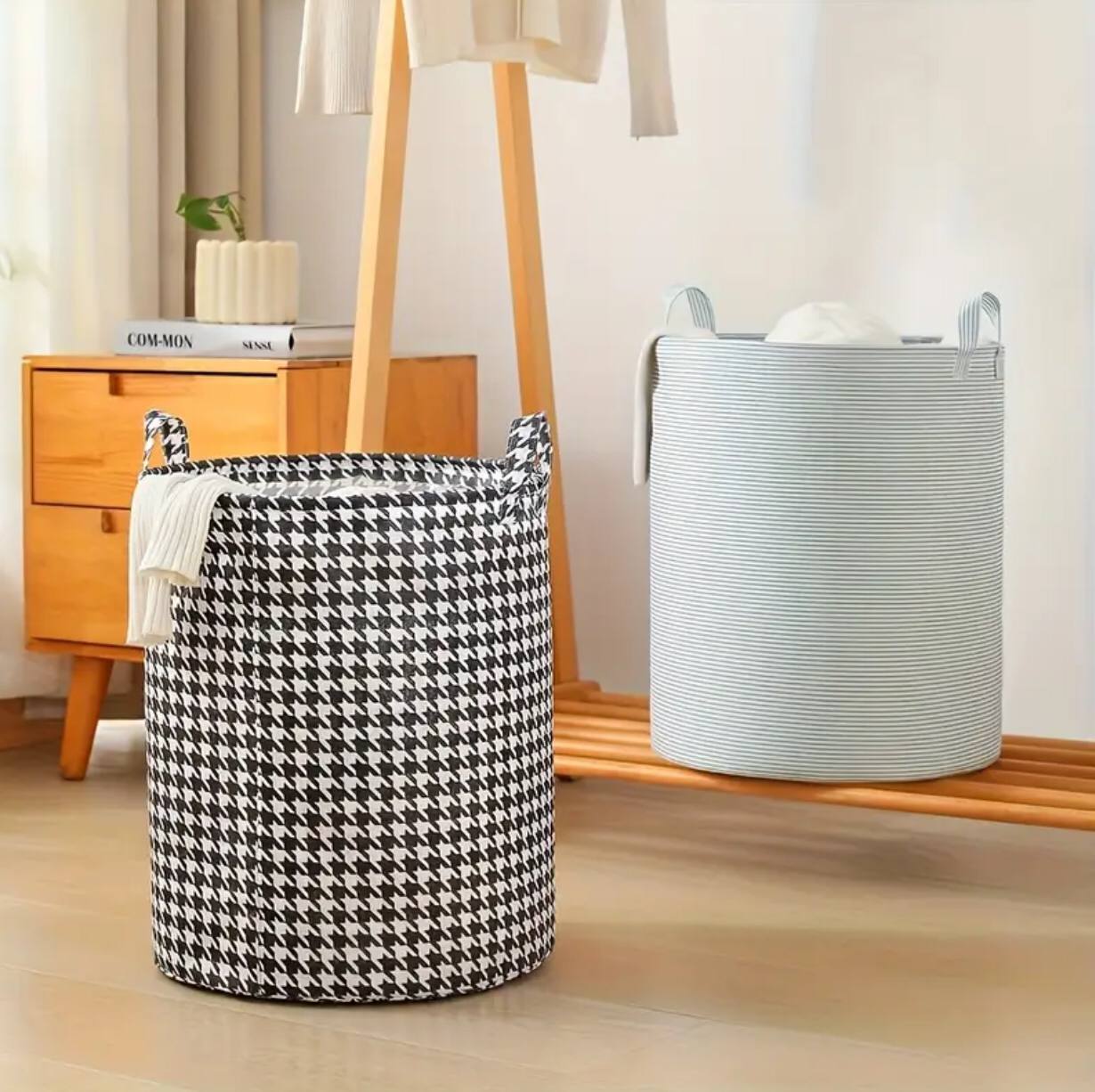 Foldable laundry baskets