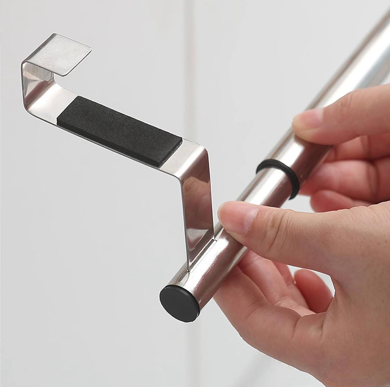 Expandable Under counter towel Rack