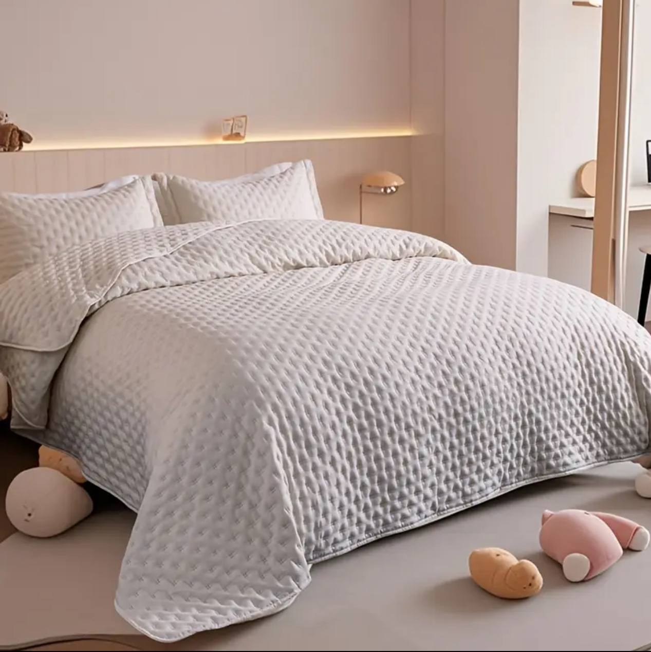 Quilted Coverlet Bedspread