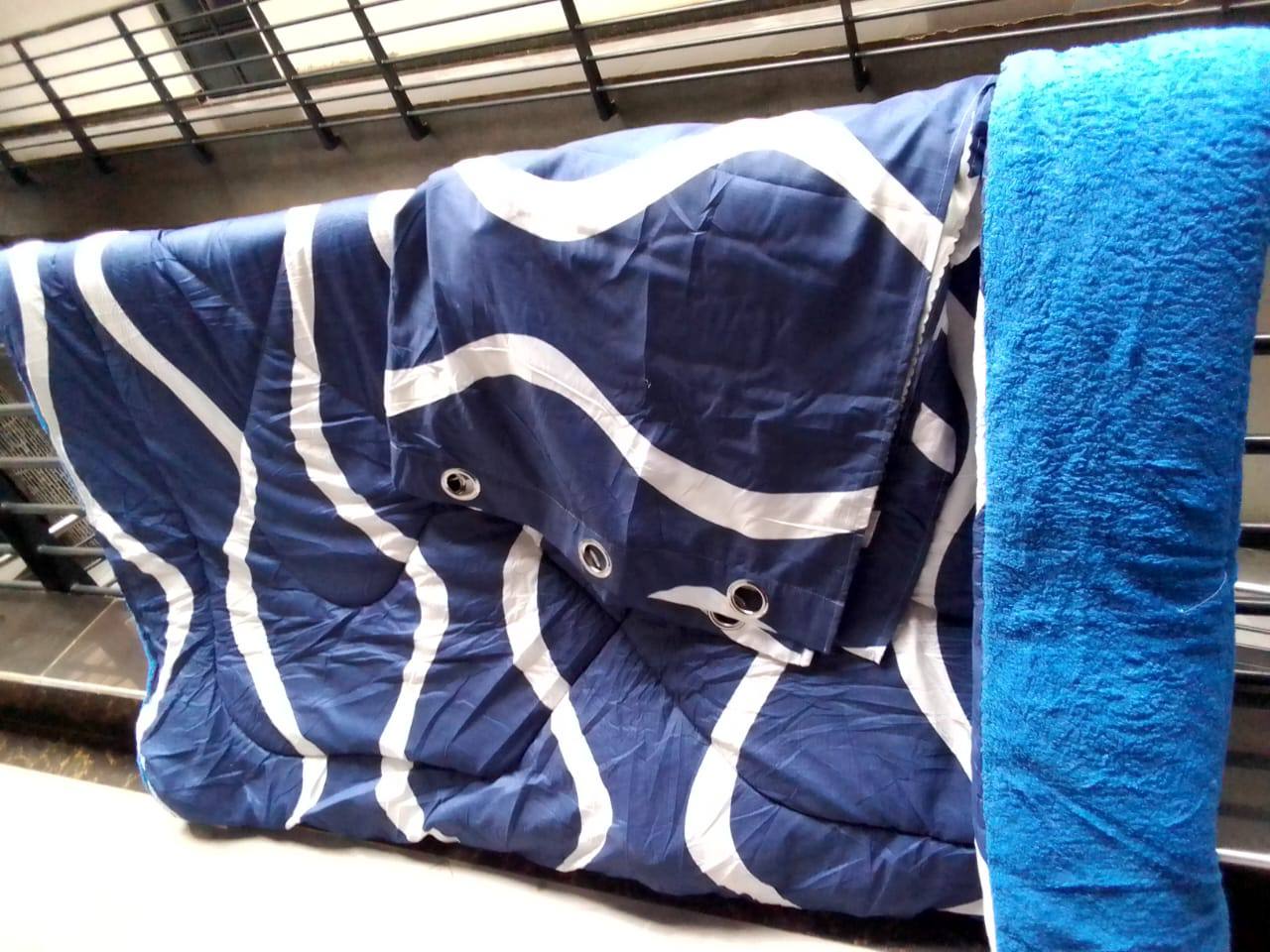 Curtain woolen duvets.