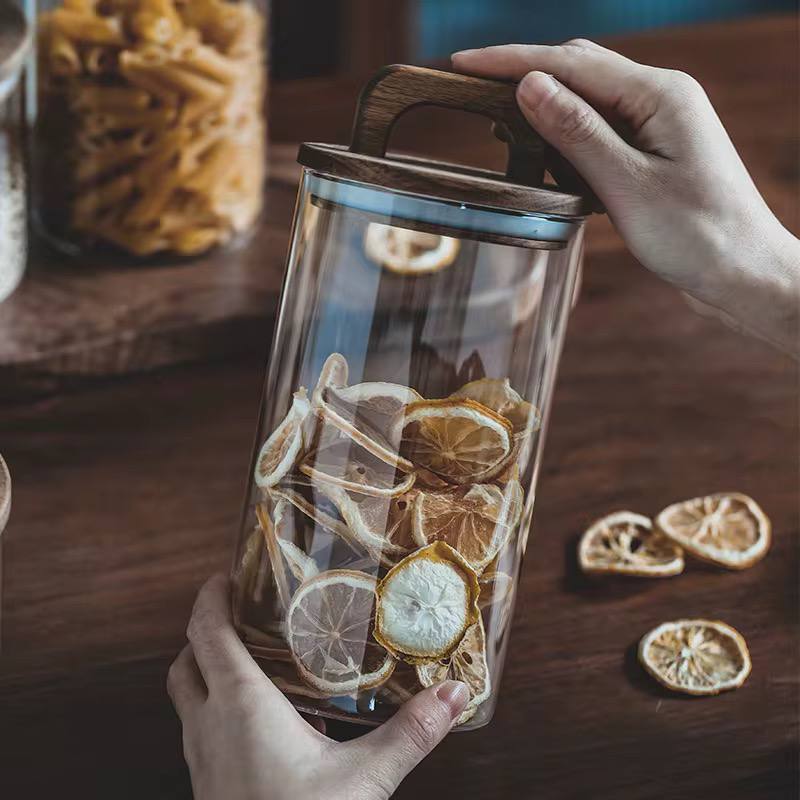 Mulit-purpose Modern Glass Sealed storage Jars with Acacia wood lid.
Multi-size Solid wood lid Ceral storage Jars.