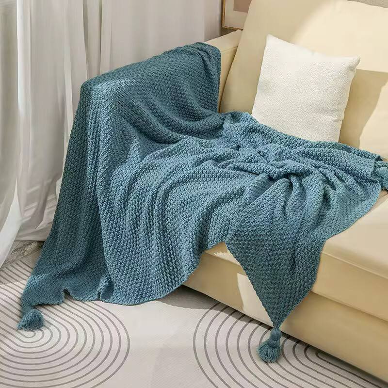 High Quality Knitted Throw Blanket