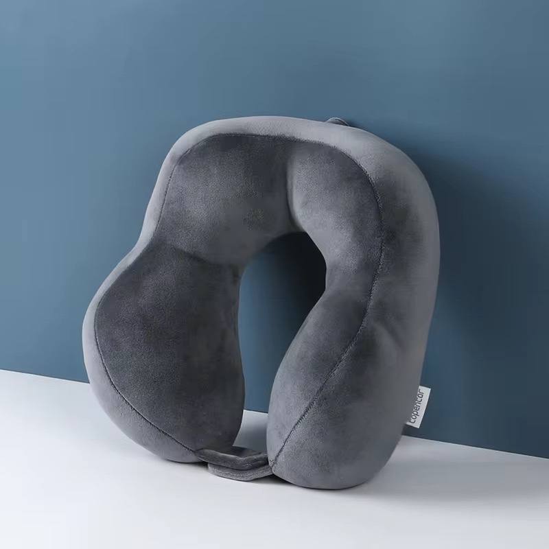 Travel neck pillow