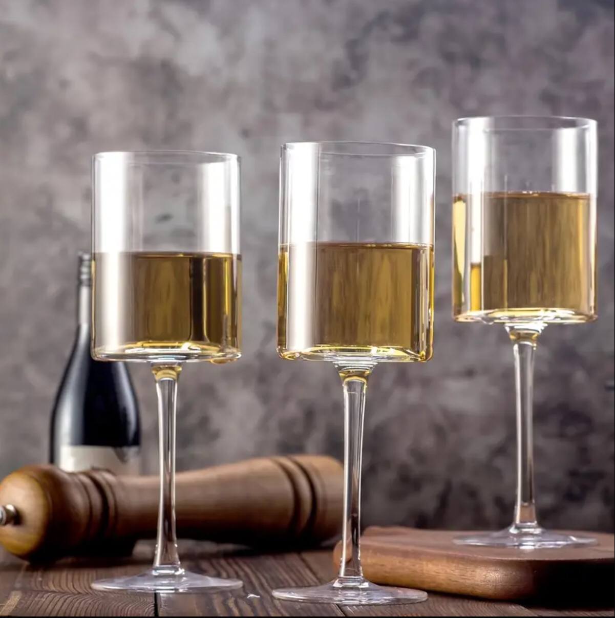 Champagne Flutes
A pair.