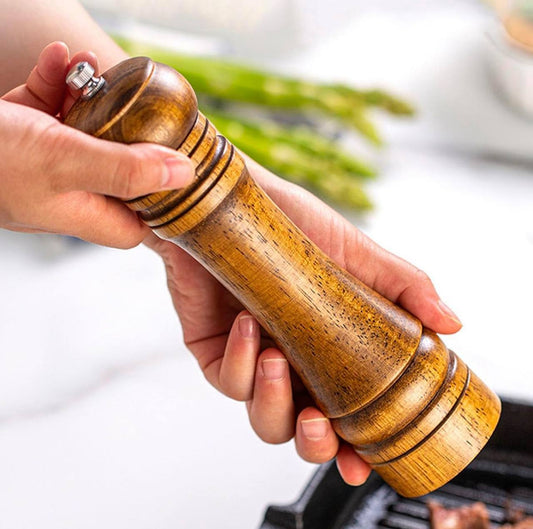 Solid wood pepper /spice grinder