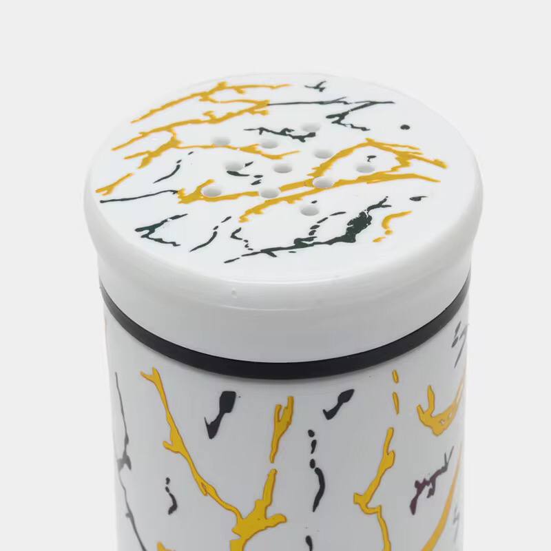 Seasoning Salt shaker now available in 4 colours