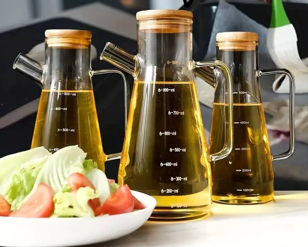 1000ml Glass Oil Bottle with Bamboo Lid .
