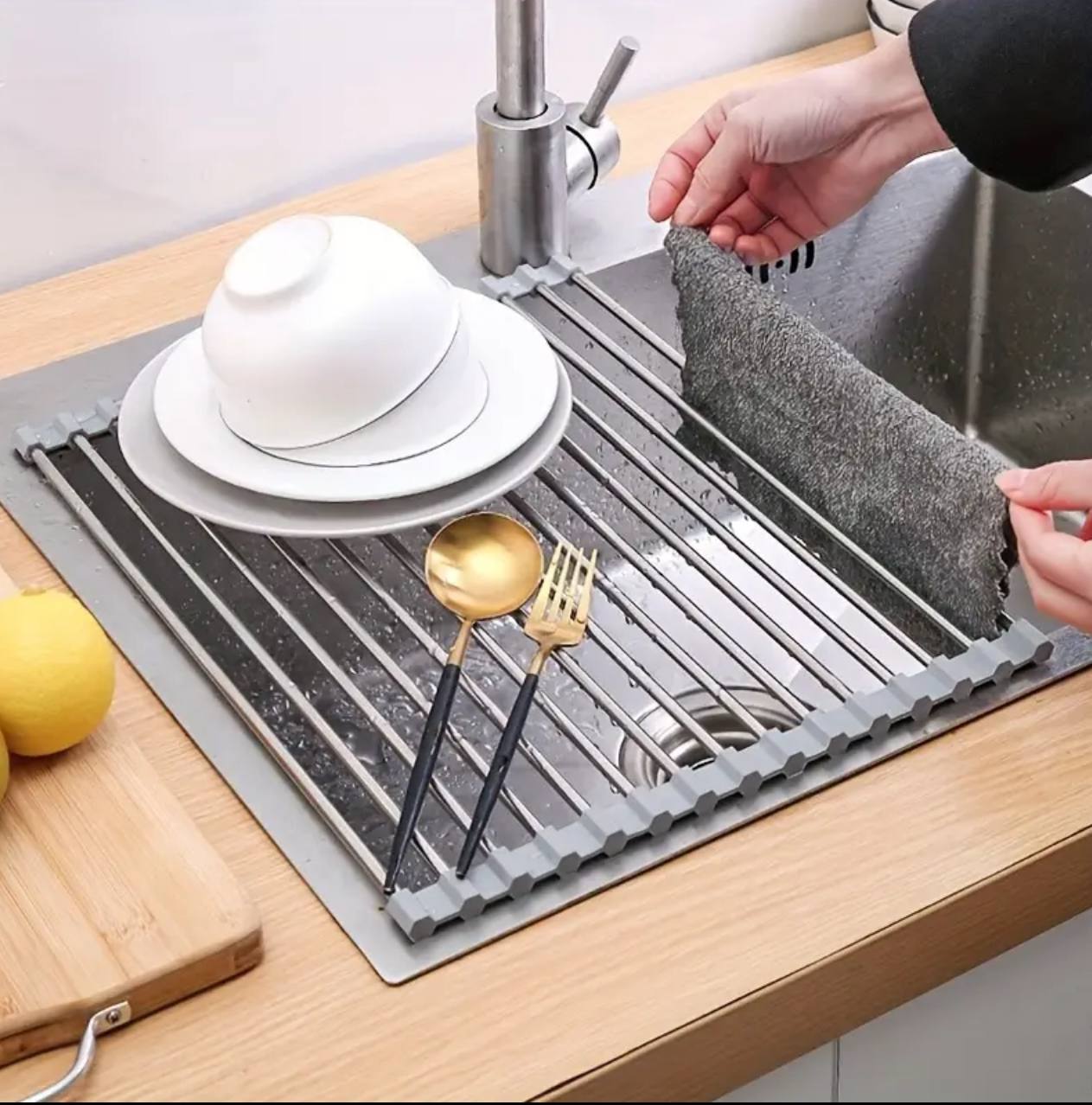 Stainless Steel Foldable Vegetable/ Fruits & Dish Drying Mat