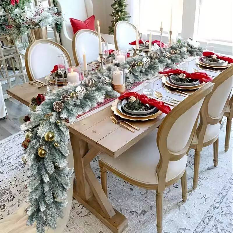 2.7 Christmas garland with lights and decorations